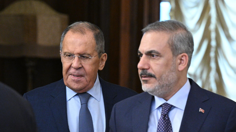 Лавров и Аракчи обсудили по телефону меморандум между Ираном и США