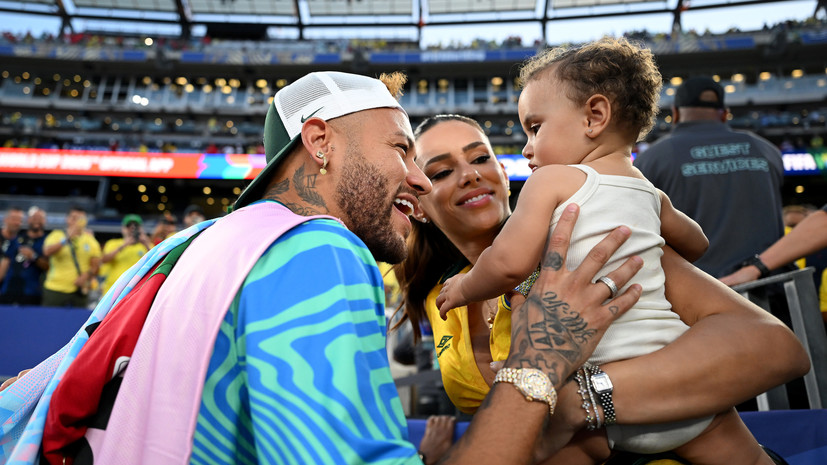 Пинок Неймару после возвращения, флирт Возиньи с россиянкой и отказ Парти в визе Канады: что обсуждают на ЧМ по футболу
