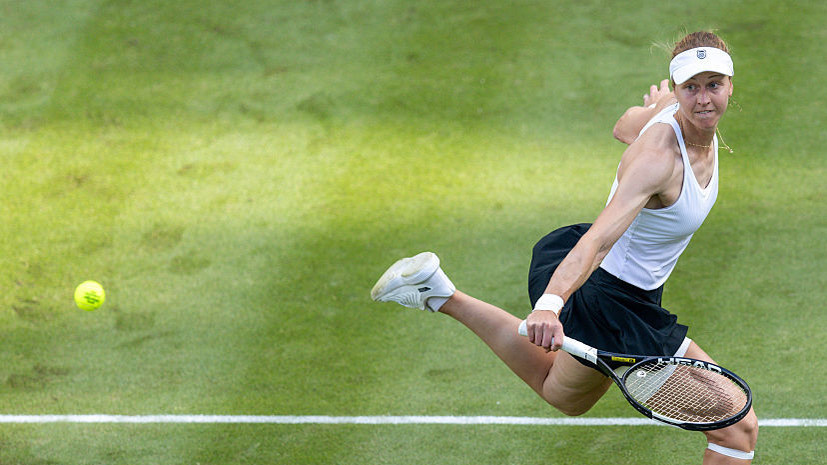 Самсонова победила Синякову и вышла во второй круг турнира WTA 500 в Бад-Хомбурге