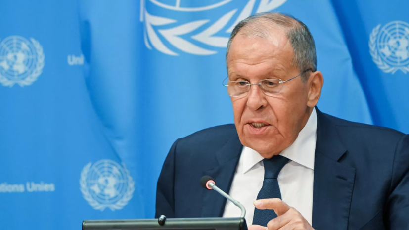 Лавров заявил, что рекомендации об эвакуации дипломатов из Киева остаются в силе