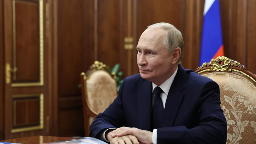 Путин выразил уверенность, что выпускники военных вузов могут стать командирами