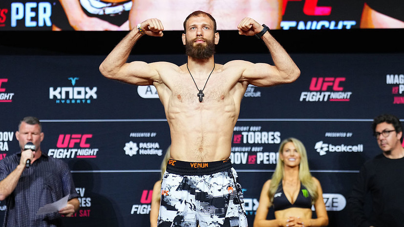 В Баку освистали россиянина Пуляева, вышедшего на бой UFC с флагом РФ