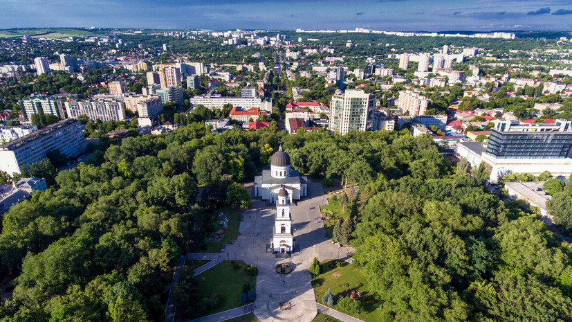 Оппозиция в Кишинёве вышла на митинг против повышения налогов