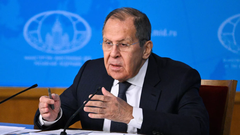 Лавров: Запад использует шантаж и давление, Россия будет преодолевать это