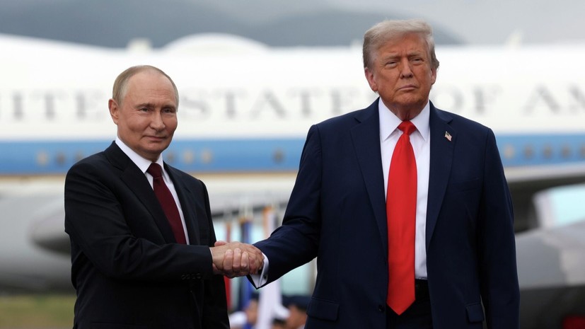 Ушаков: Путин и Трамп провели телефонный разговор