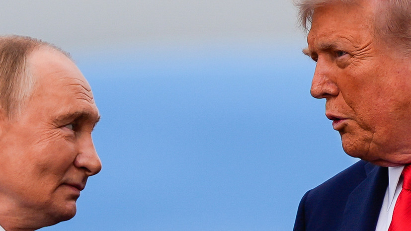 Ушаков: Путин и Трамп обсудили важность общих страниц истории