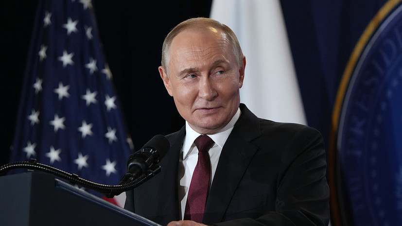 Путин напомнил Трампу о действующем приглашении посетить Россию