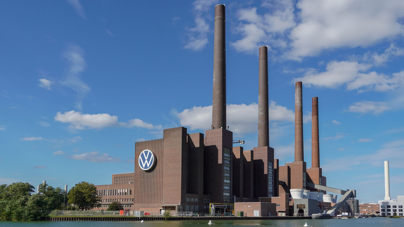 Spiegel: Volkswagen может начать закрывать свои заводы на год раньше плана