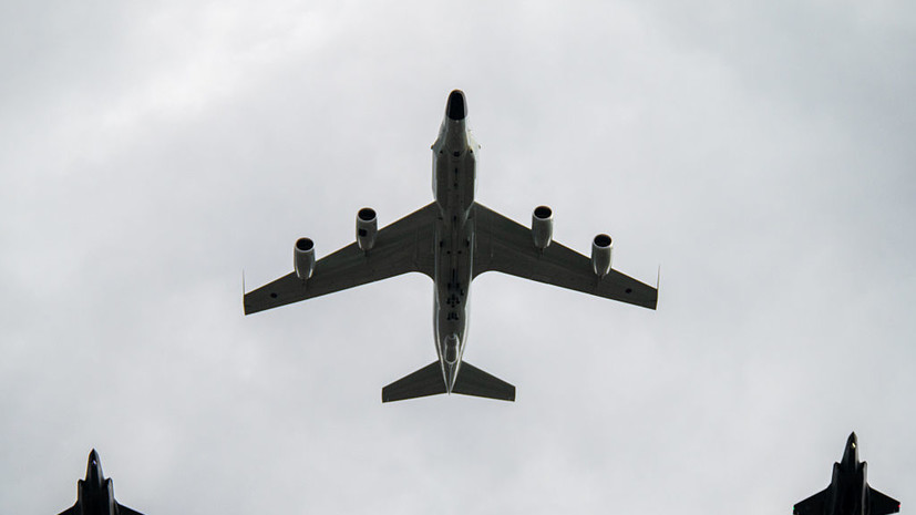 «Военная хроника»: британский самолёт-разведчик RC-135W приблизился к Крыму