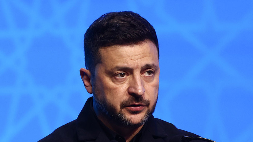 Зеленский внёс в Раду проекты о продлении мобилизации и военного положения