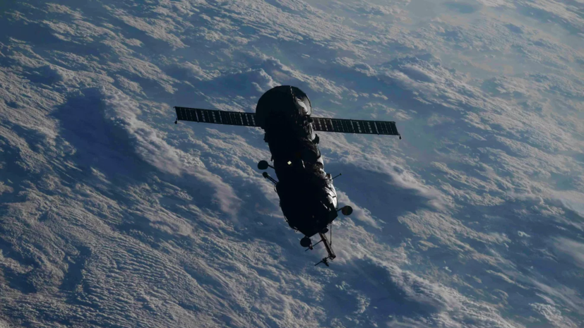 Мантуров сообщил, что Россия и NASA обсудят дальнейшее существование МКС