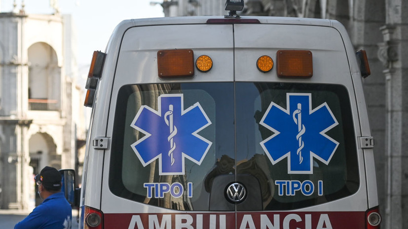 RPP: в Перу микроавтобус сорвался в овраг, погибли не менее 14 человек