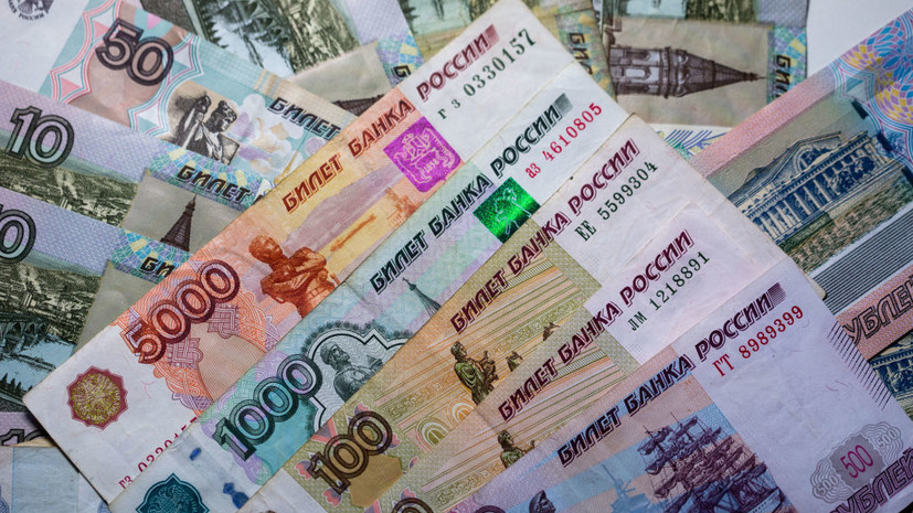 Экономист Балынин рассказал о региональных выплатах за долгий брак