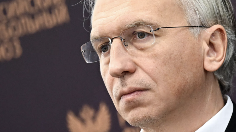 Быстров: Дюков мог бы легко возглавить ФИФА