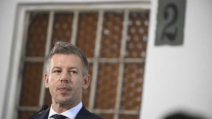 Мадьяр заявил, что жена Орбана качала его в детстве на коленях