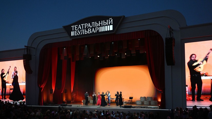 Фестиваль «Театральный бульвар» в Москве посетили почти 900 тысяч человек