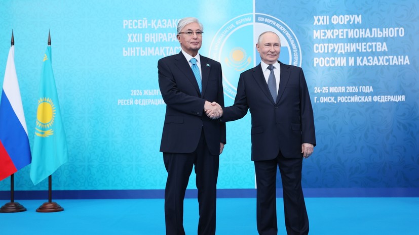 Токаев предложил запустить цифровой транспортный коридор Казахстан — Россия