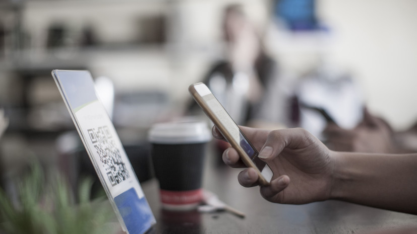 Доцент Щербаченко: аферисты клеят поддельные QR-коды поверх настоящих