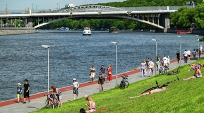 Доцент Копылов: россиян в августе ждут 21 рабочий день и десять выходных