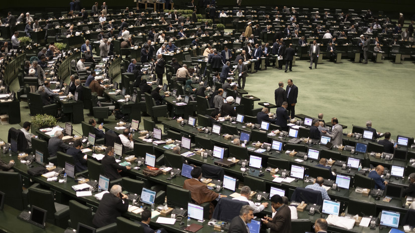 В парламенте Ирана назвали ошибкой Зеленского удар по торговому судну