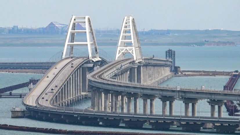 Движение по Крымскому мосту временно перекрыли
