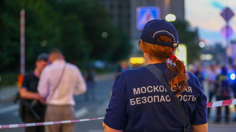 НАК: неизвестная пыталась пронести СВУ в ресторан в центре Москвы перед взрывом