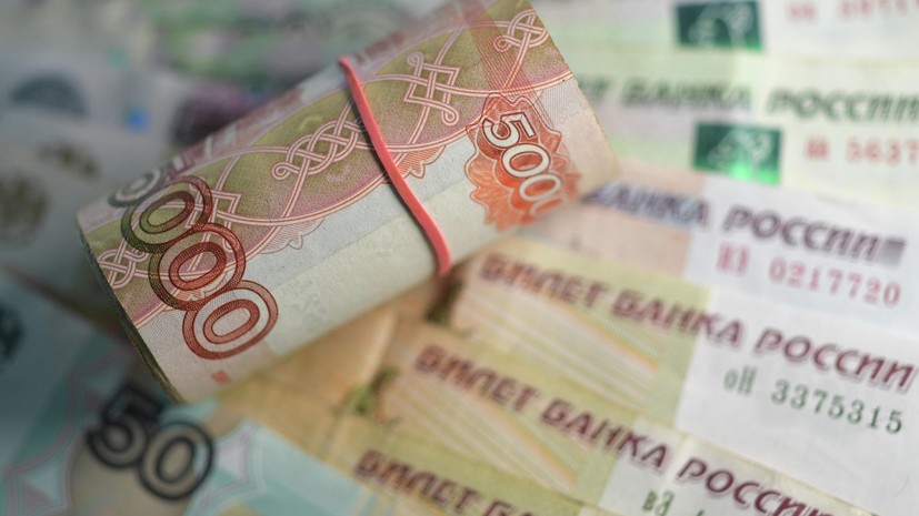Средние зарплаты превысили 100 тыс. рублей в 25 регионах России