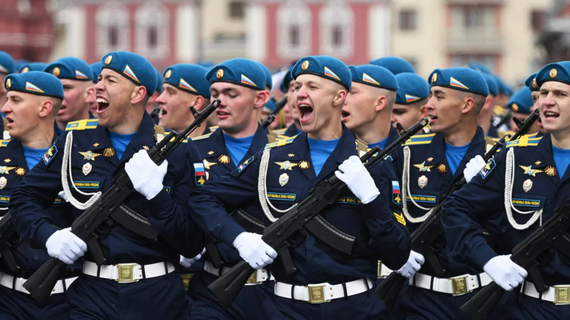 Более 100 десантников получили звания Героев России с начала СВО