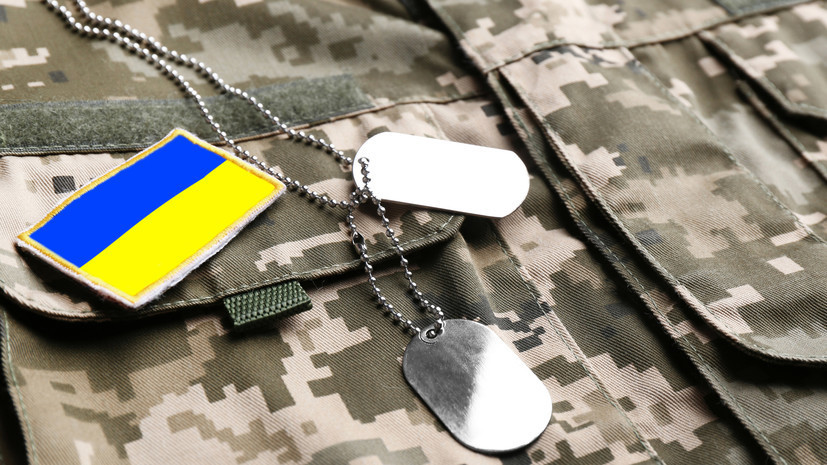 ТАСС: якобы покончивших с собой командиров ВСУ могли убить родные солдат