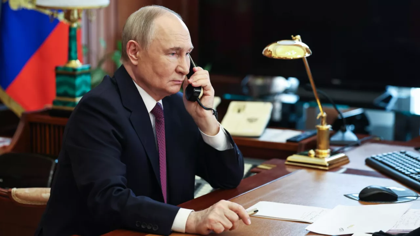Путин в пятницу провёл телефонный разговор с президентом ОАЭ