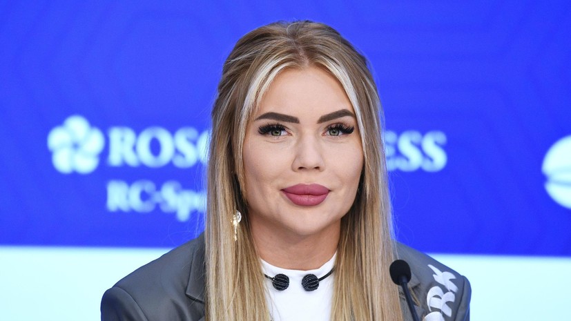 Налоговая запустила ликвидацию компании блогера Карины Кросс
