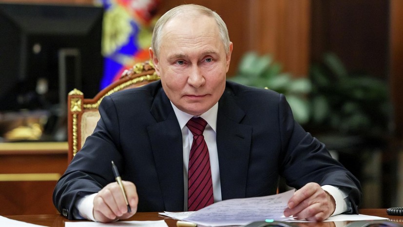 Путин сообщил о вводе почти 1 млрд квадратов жилья за десятилетие