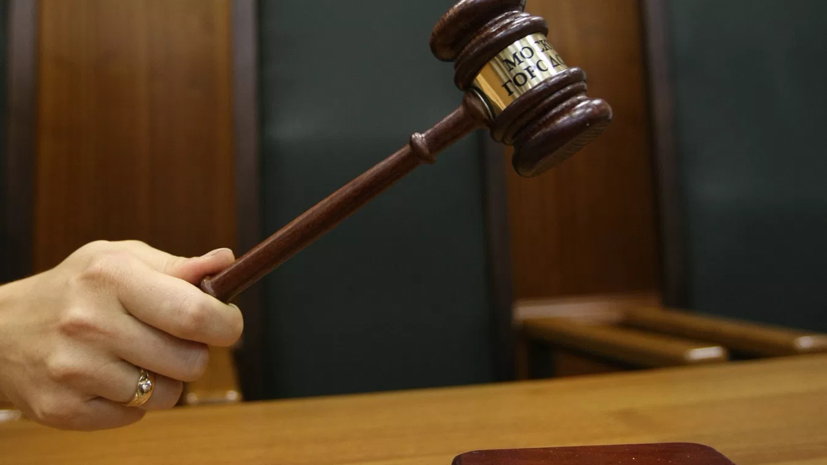Гособвинение запросило для иноагента Шлосберга 12 лет лишения свободы
