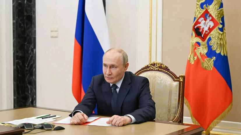 Путин поздравил премьера Моди и президента Мурму с Днём независимости Индии