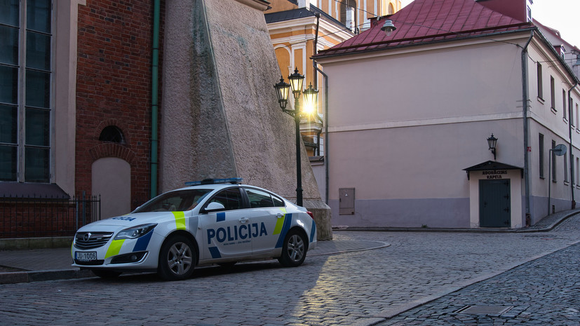 Полиция начала проверку из-за разговора латвийских патрульных на русском языке