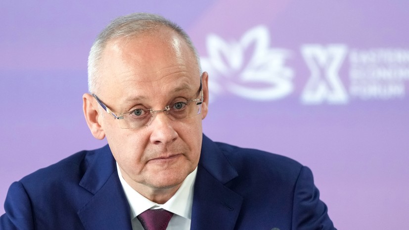 Кобяков: попасть на форумы в России становится престижным для иностранцев