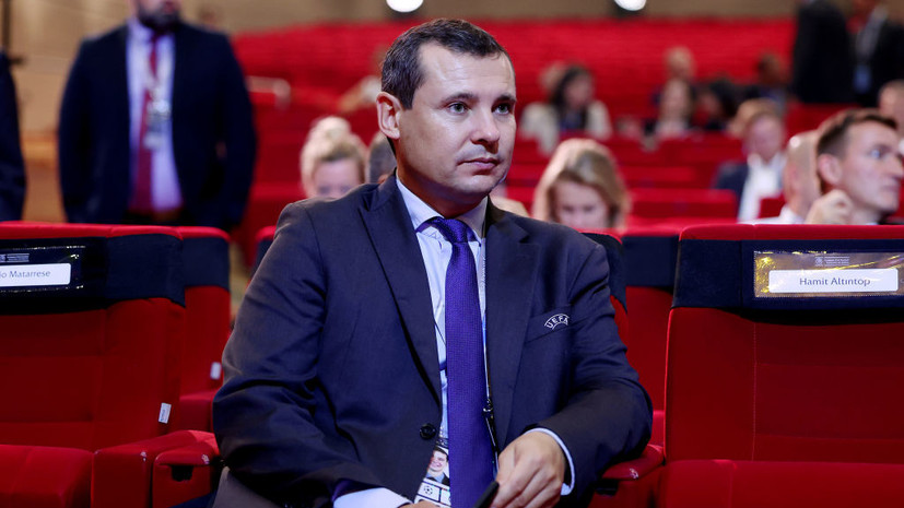 ФИФА уволила главного операционного директора, критиковавшего Инфантино