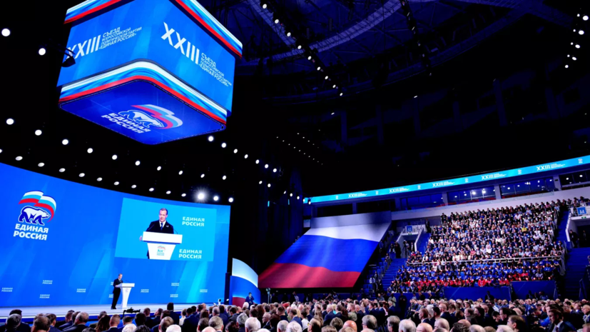 Медведев назвал Украину фантомной страной, где годами взращивали моральных уродов