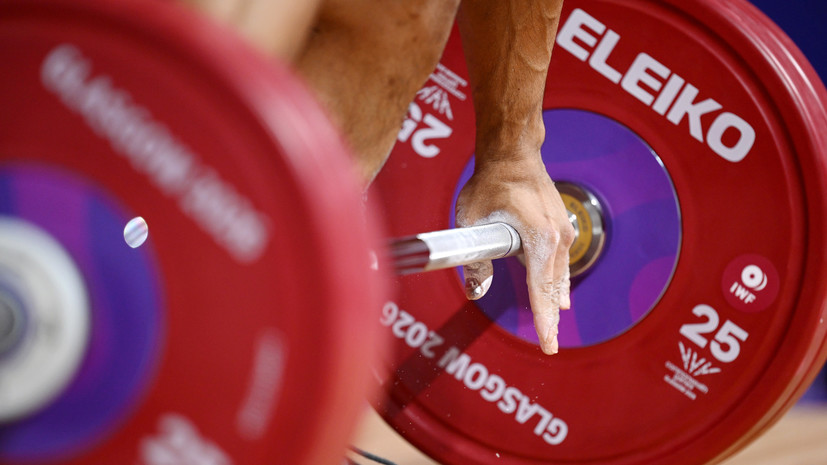 Штангист Бутузов выиграл золото юношеского чемпионата Европы