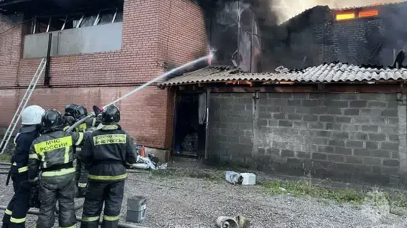 Пожар на мебельном складе в Красноярске локализован