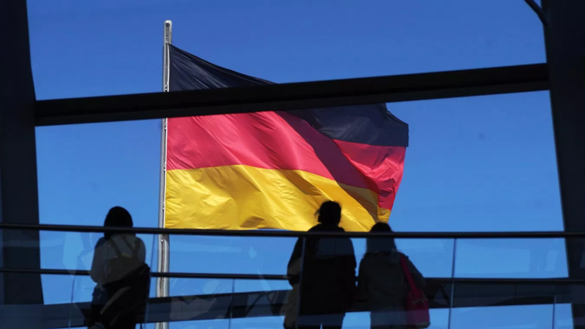 Zeit: двух мужчин осудили в Германии за нарушения санкций ЕС против России