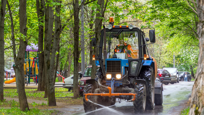 В Луганске и Донецке городские службы Москвы благоустраивают общественные пространства