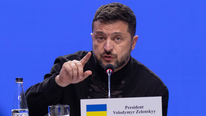 Политолог Дудчак: на Украине идёт подготовка к отстранению Зеленского от власти