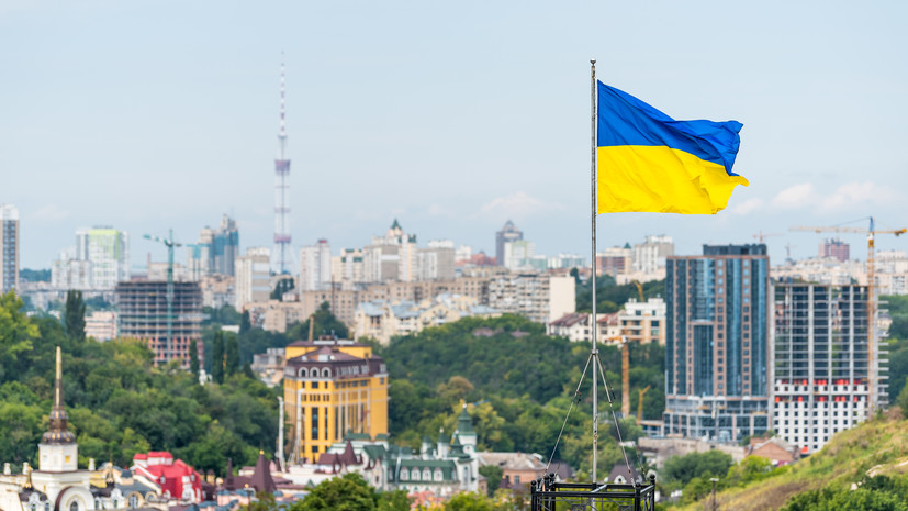 Экономист Зубец назвал Украину страной-банкротом
