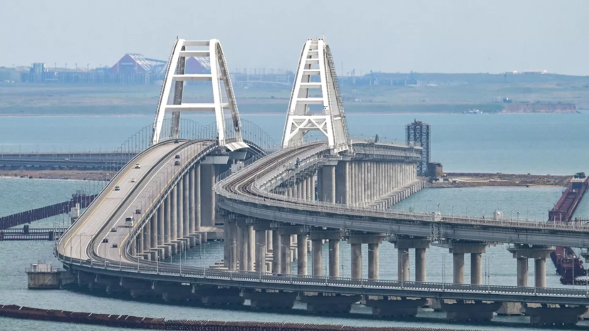 Движение по Крымскому мосту временно перекрыто