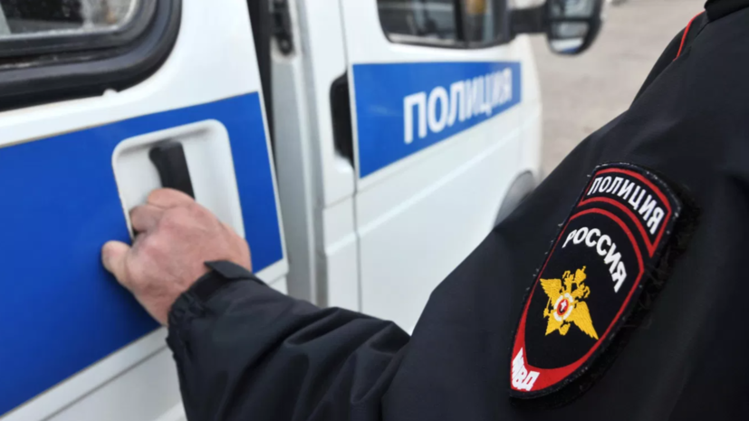 В Петербурге застрявшего в страховочных тросах руфера доставили в полицию