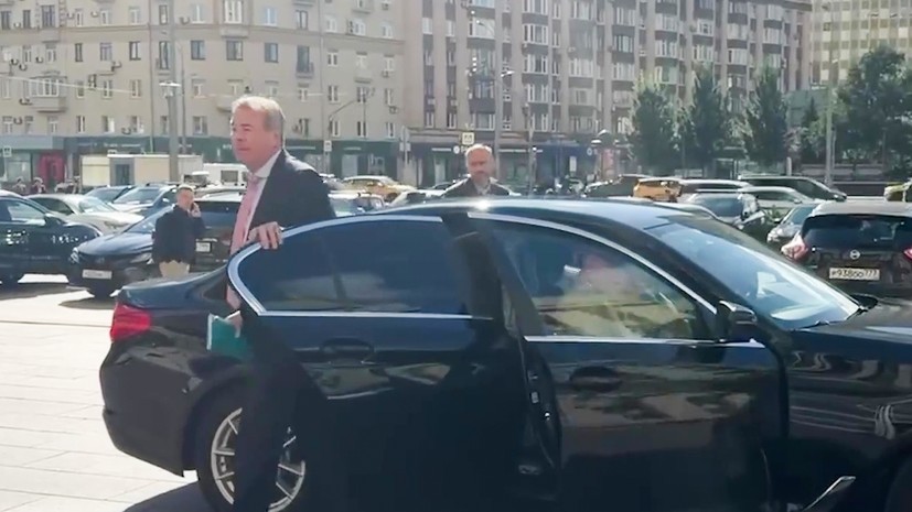 Временный поверенный в делах ФРГ покинул МИД России