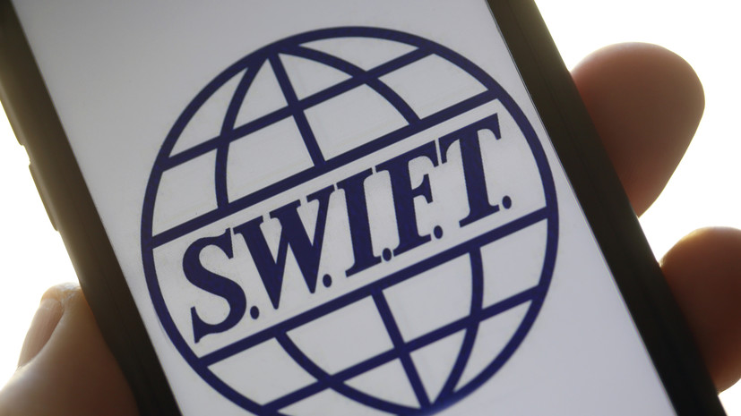 Политолог Кашин: БРИКС работает над альтернативой SWIFT