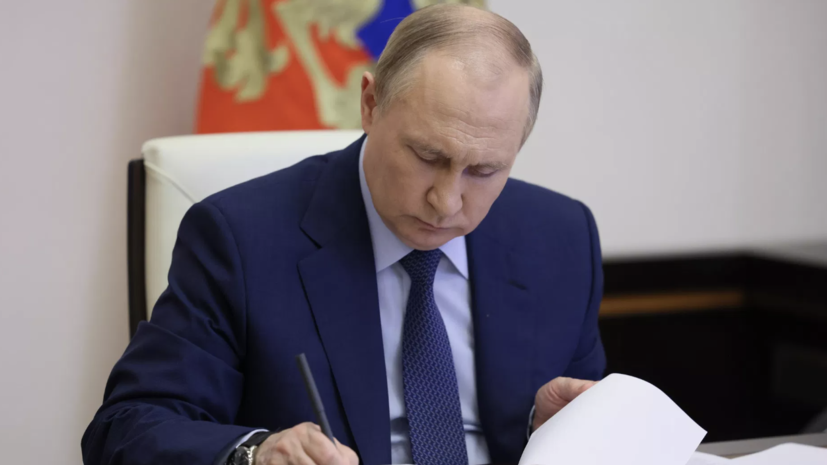 Путин присвоил железнодорожной станции Грозный имя Ахмата Кадырова