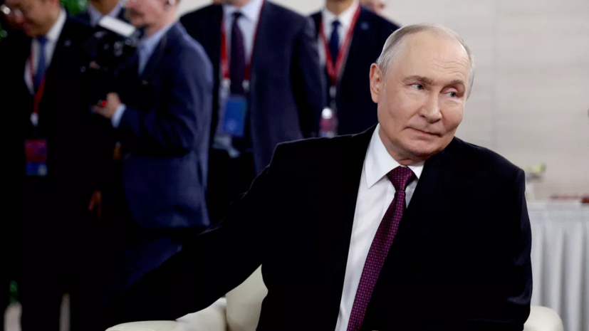 Песков: Путин ведёт подготовку к международным контактам